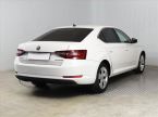 Škoda Superb - fotka číslo 4
