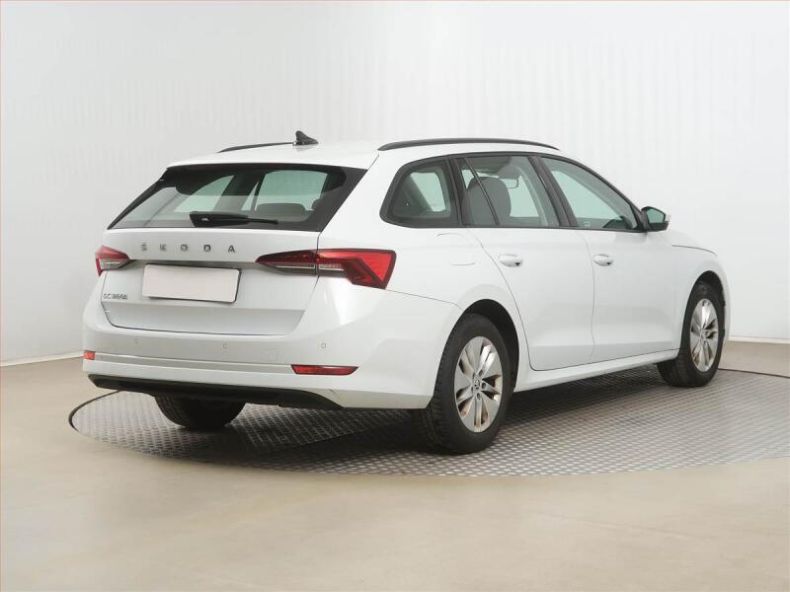 Škoda Octavia - hlavní fotka