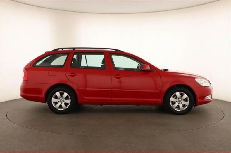 Škoda Octavia - hlavní fotka