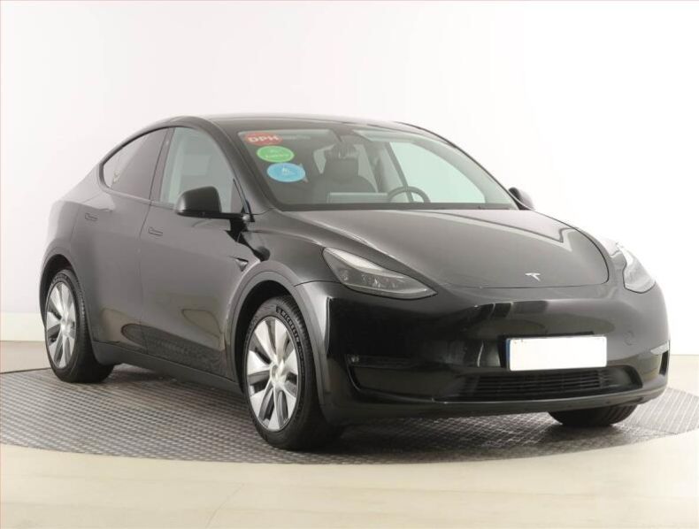 Tesla Model Y - hlavní fotka