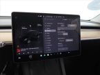 Tesla Model Y - fotka číslo 21