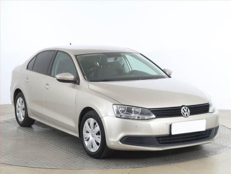 Volkswagen Jetta - hlavní foto