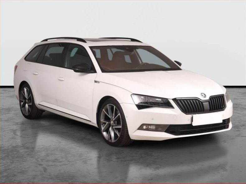Škoda Superb - hlavní foto