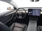 Tesla Model 3 - fotka číslo 6