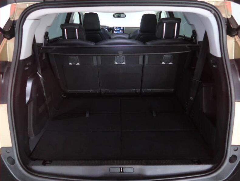 Peugeot 5008 - hlavní fotka