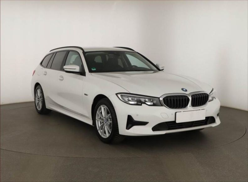 BMW Řada 3 - hlavní foto
