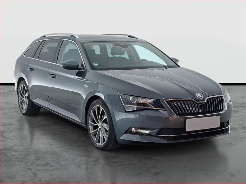 Škoda Superb - hlavní fotka