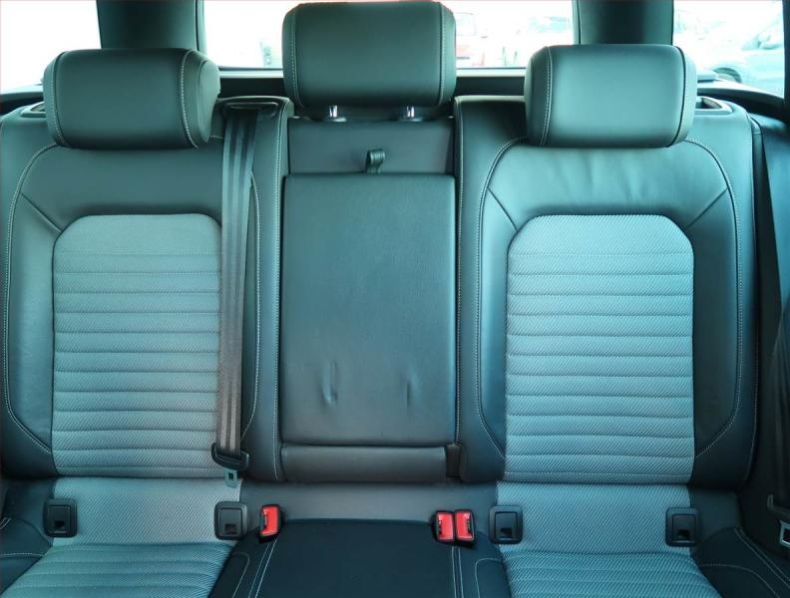 Volkswagen Passat - hlavní fotka