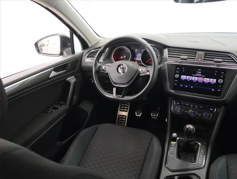 Volkswagen Tiguan - hlavní fotka