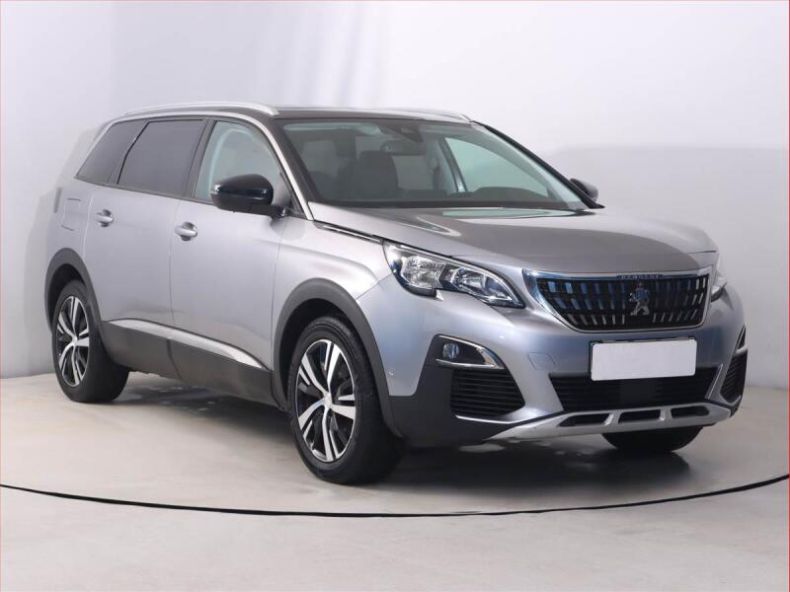 Peugeot 5008 - hlavní foto