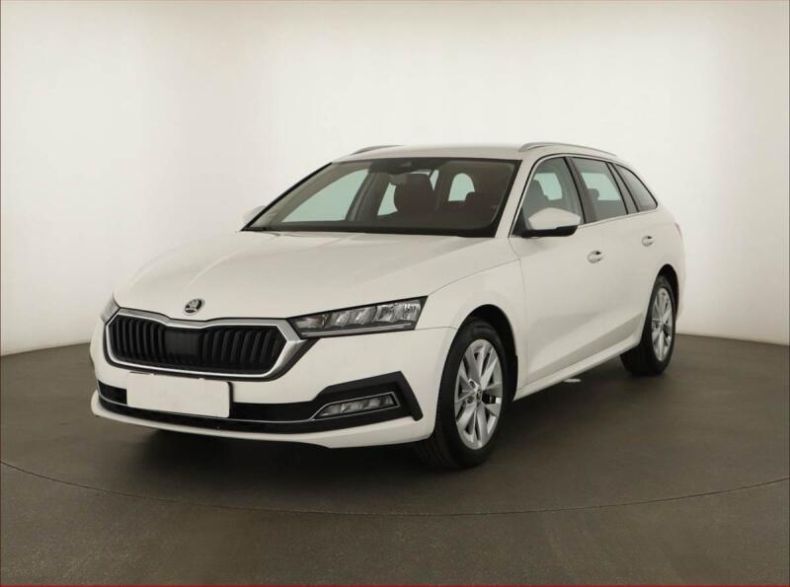 Škoda Octavia - hlavní fotka