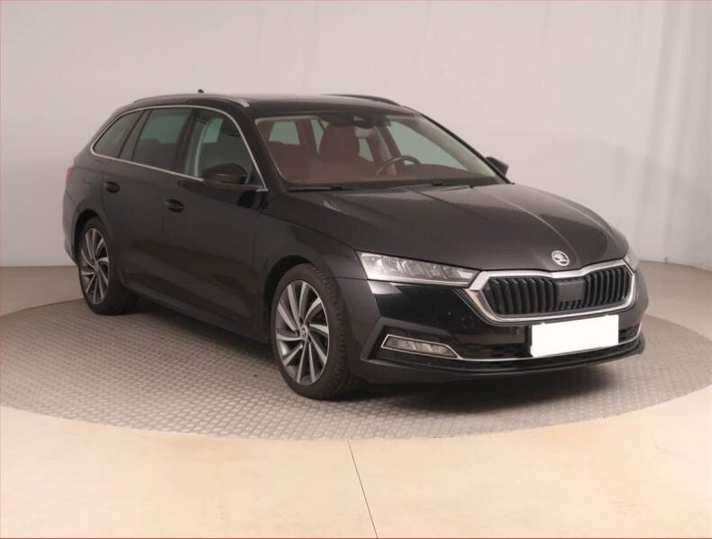 Škoda Octavia - hlavní fotka