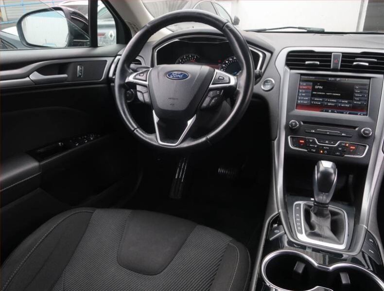 Ford Mondeo - hlavní fotka