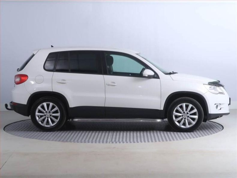 Volkswagen Tiguan - hlavní fotka