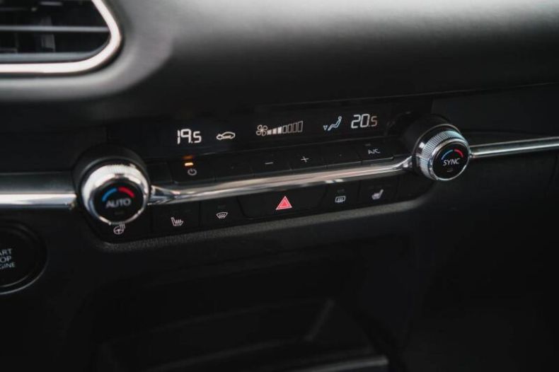 Mazda CX-30 - hlavní fotka