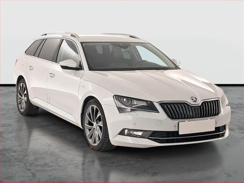 Škoda Superb - hlavní fotka