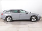 Volkswagen Passat - fotka číslo 5