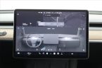 Tesla Model 3 - fotka číslo 13