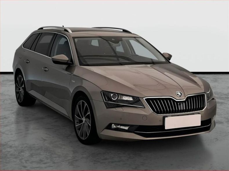 Škoda Superb - hlavní fotka