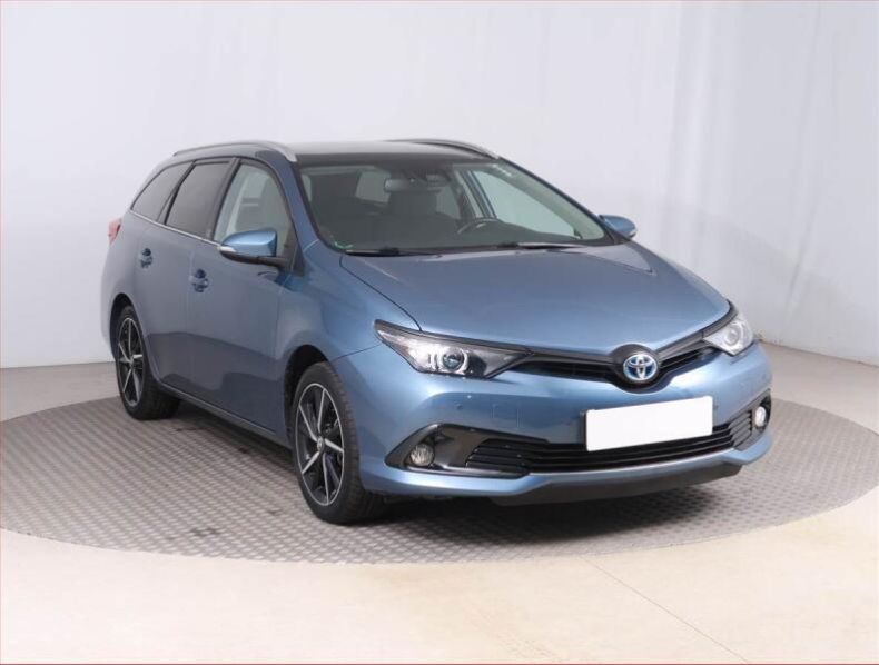 Toyota Auris - hlavní foto