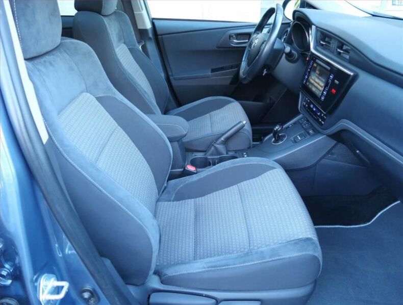 Toyota Auris - hlavní fotka