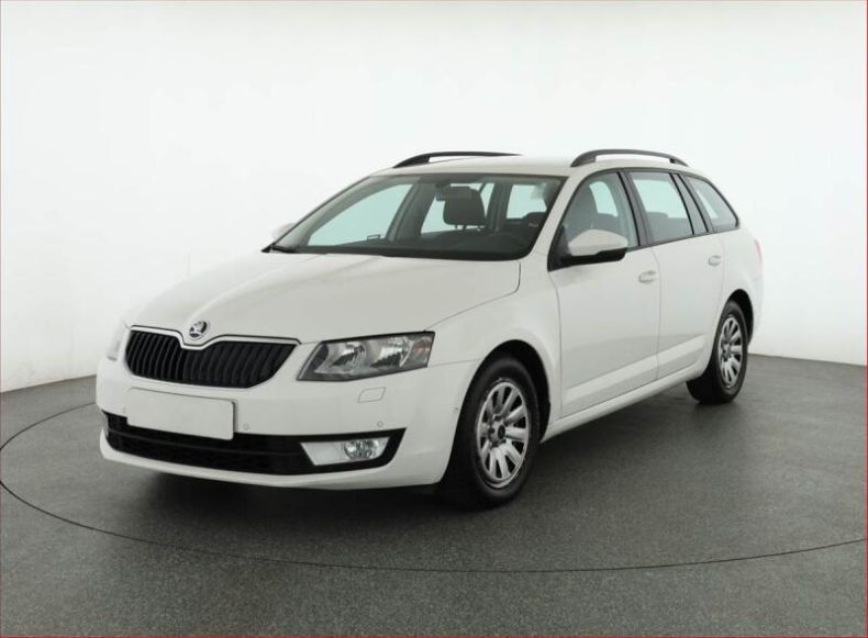 Škoda Octavia - hlavní fotka