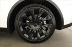 Tesla Model Y - fotka číslo 11