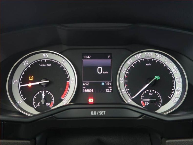 Škoda Superb - hlavní fotka