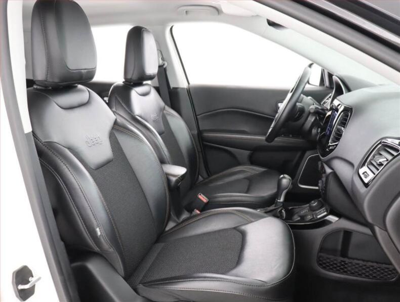 Jeep Compass - hlavní fotka