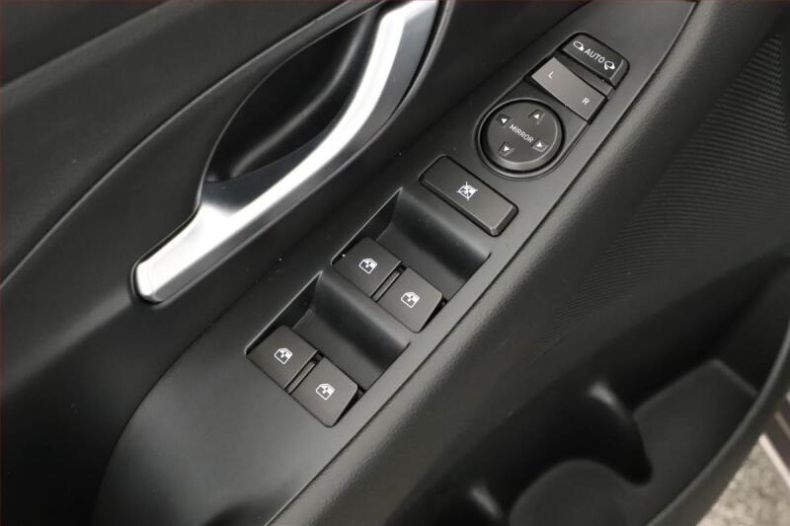 Hyundai i30 - hlavní fotka