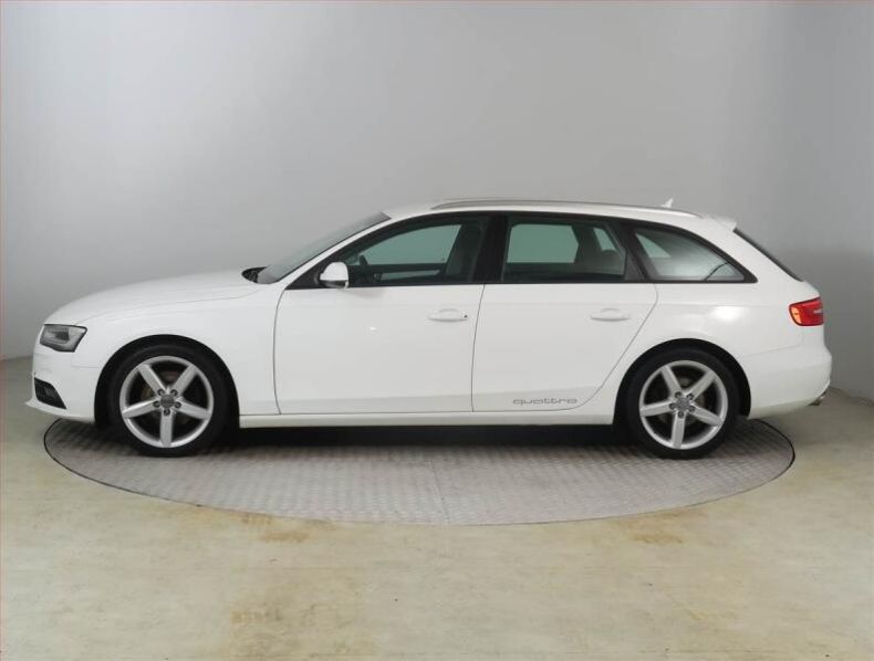 Audi A4 - hlavní fotka