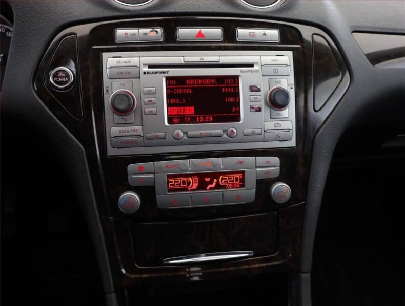 Ford Mondeo - hlavní fotka