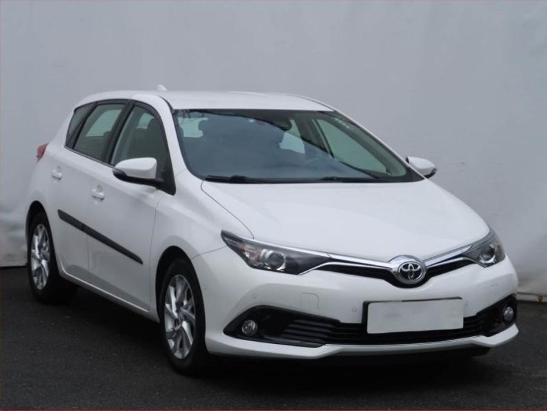Toyota Auris - hlavní foto