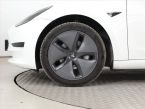 Tesla Model 3 - fotka číslo 14