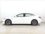 Tesla Model 3 - fotka číslo 2