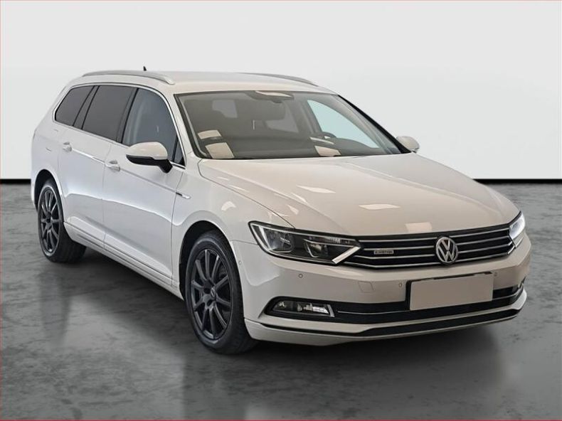 Volkswagen Passat - hlavní foto