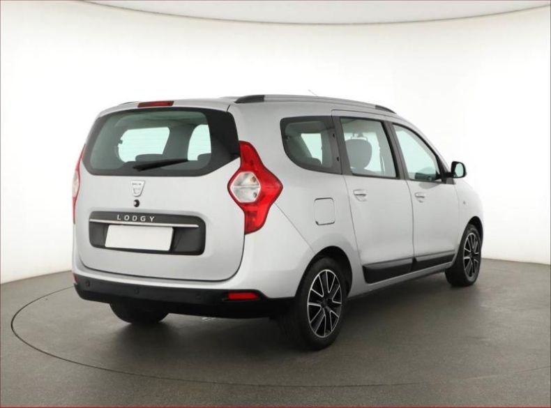 Dacia Lodgy - hlavní fotka