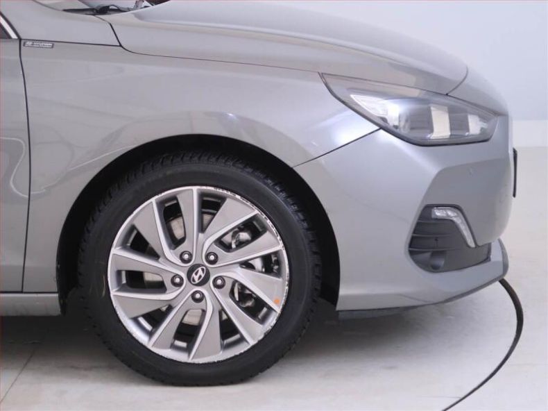 Hyundai i30 - hlavní fotka