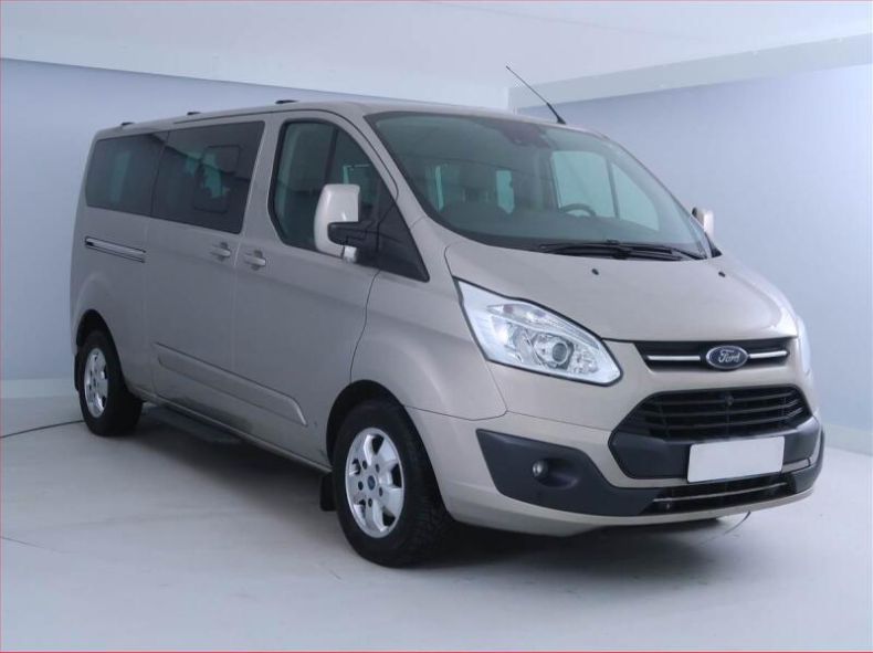 Ford Tourneo - hlavní foto