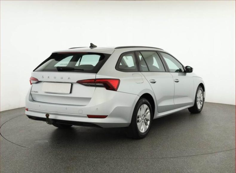 Škoda Octavia - hlavní fotka