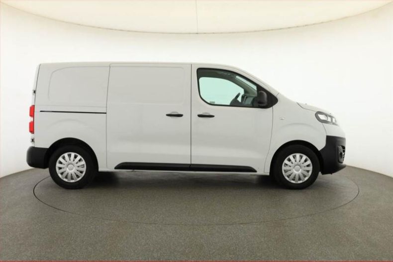 Opel Vivaro - hlavní fotka