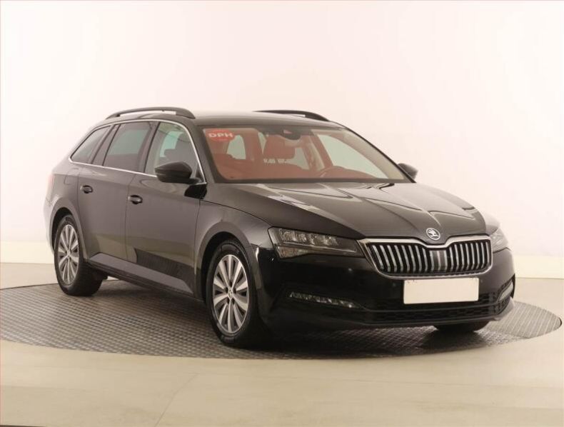 Škoda Superb - hlavní foto