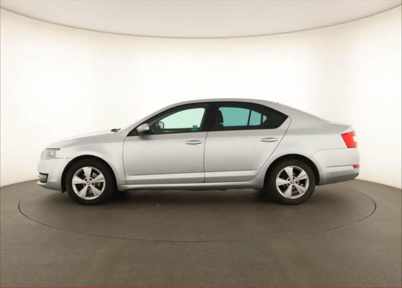 Škoda Octavia - hlavní fotka