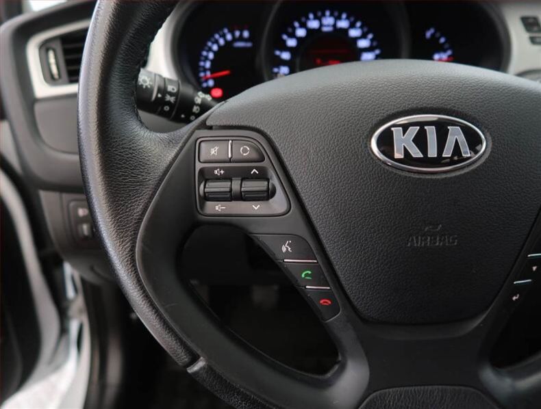 Kia Cee'd - hlavní fotka