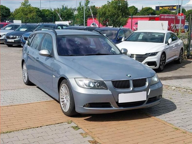 BMW Řada 3 - hlavní foto