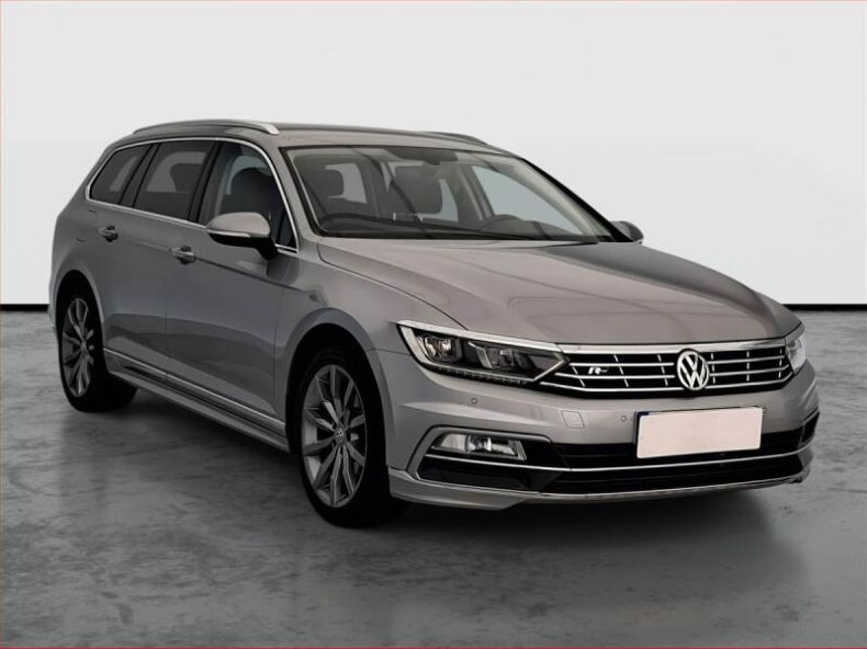 Volkswagen Passat - hlavní foto