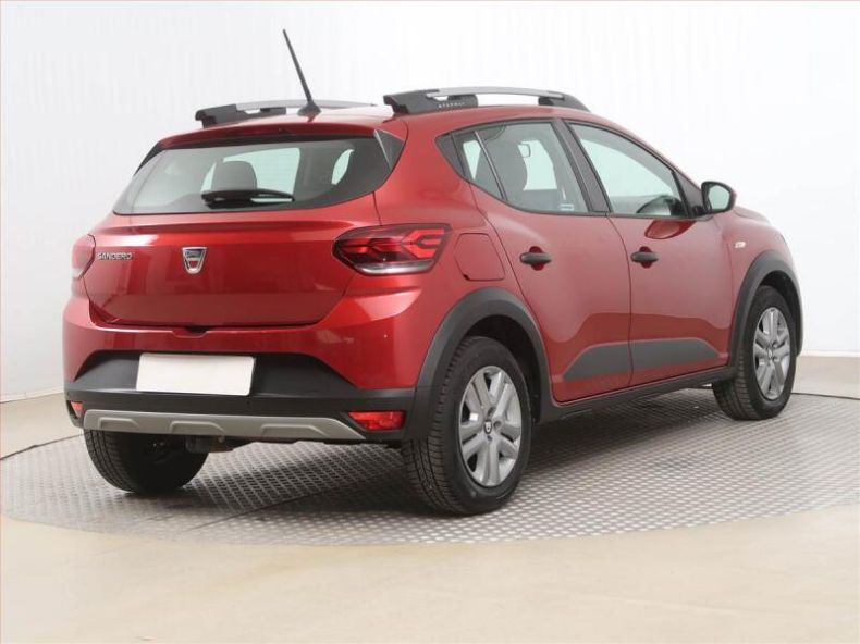 Dacia Sandero - hlavní fotka