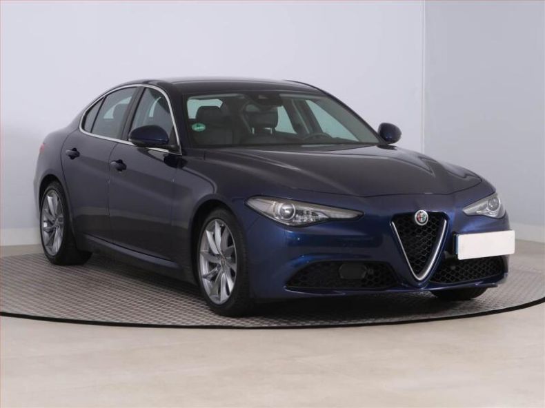 Alfa Romeo Giulia - hlavní foto