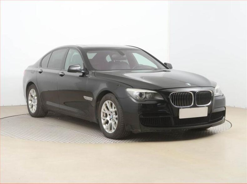 BMW Řada 7 - hlavní foto