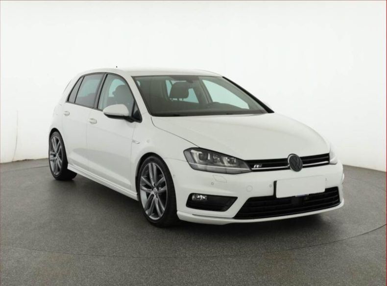 Volkswagen Golf - hlavní foto